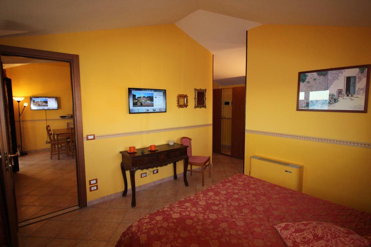 Del Prado Aparthotel Riva Ligure Kültér fotó